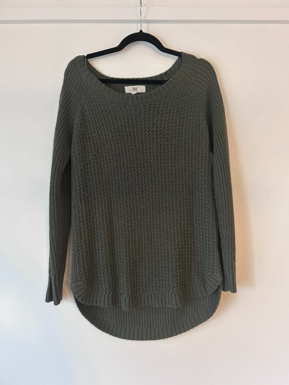 Pinque Women’s L Olive Green Chunky Knit Sweater High Low Hem Oversized